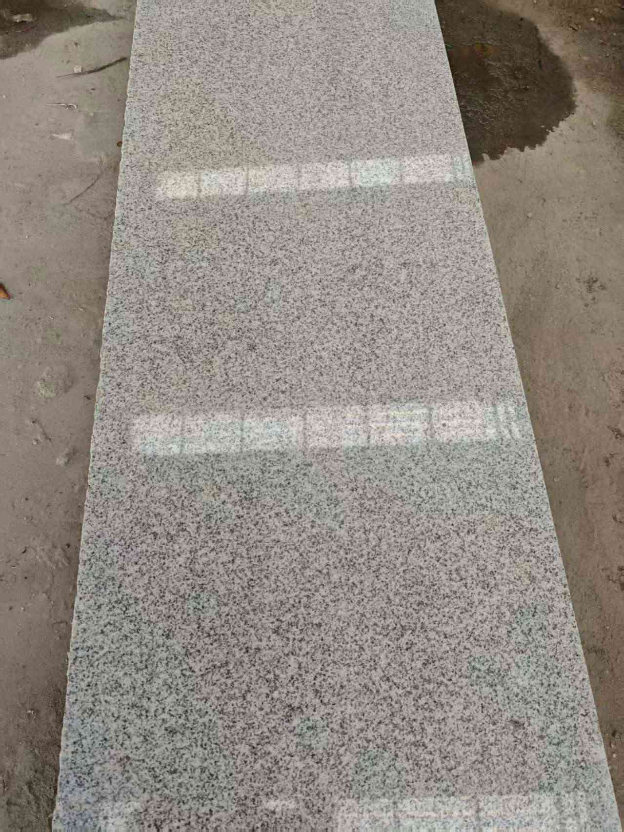 松原芝麻白光面毛板